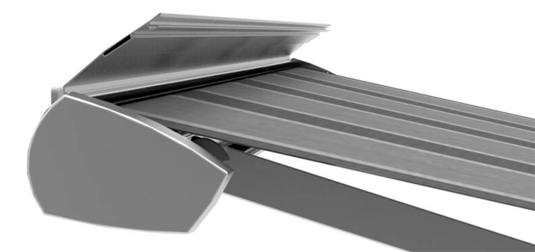 Detailansicht einer Kassettenmarkise mit Revisionsdeckel